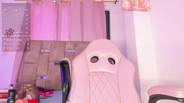 Mia_royal webcam