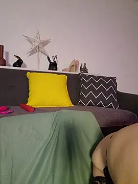 AryaSummersReal webcam