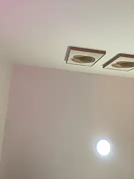 Mia_222 webcam