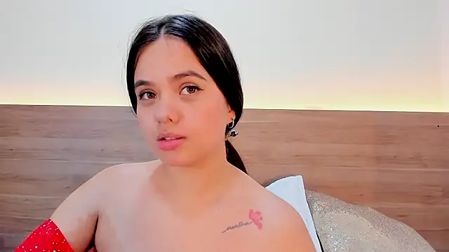 thamiina_ webcam