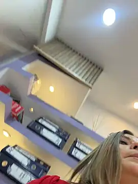 isabella_horney_ webcam