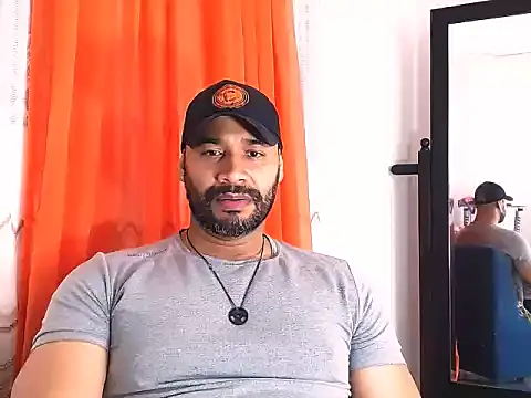 musclehetero webcam