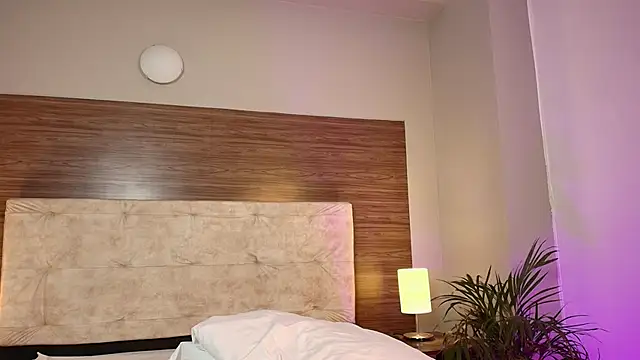 CamilaVelour webcam