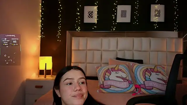 aria_bloomer webcam
