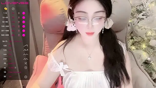 Monica-666888- webcam