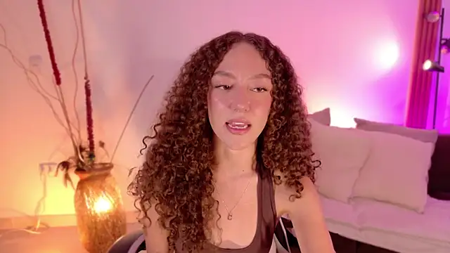 ChloeMoreti webcam