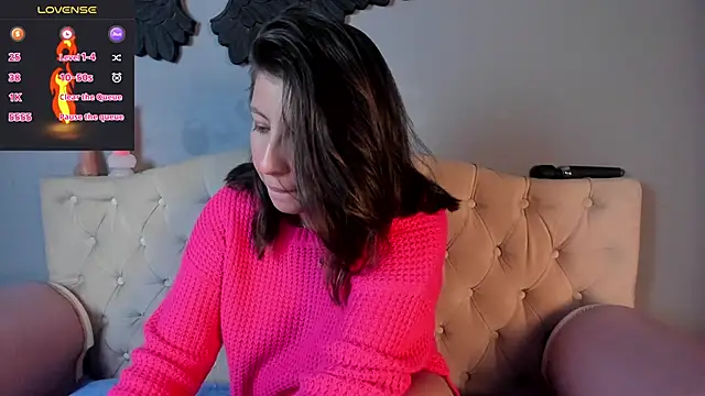 HeidiLune webcam
