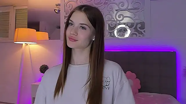 LuisaClover webcam