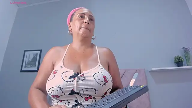 Eva-Millss webcam