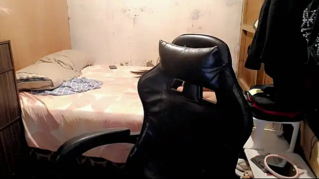 yanaleciousxx webcam