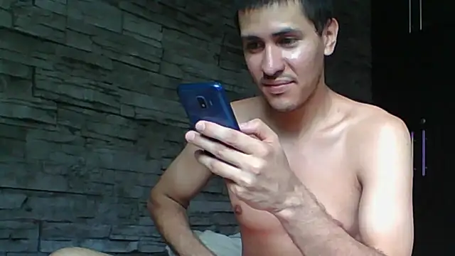 Sexylatin64