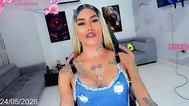 Nella_Dolls webcam