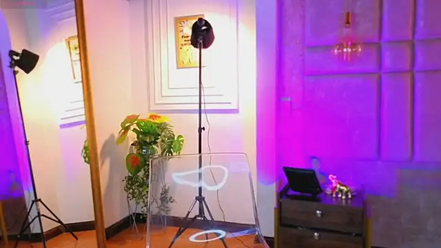 AlessiaLondon webcam