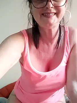 AliceSwan57 webcam