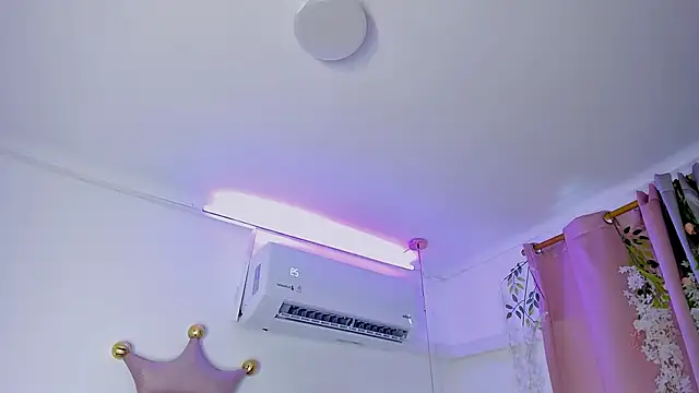 Mia_Jansen webcam