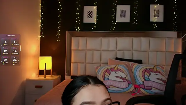 aria_bloomer webcam