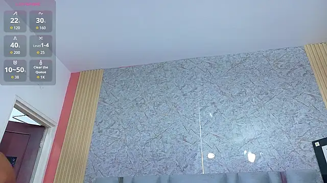 bigcurvymoomy webcam