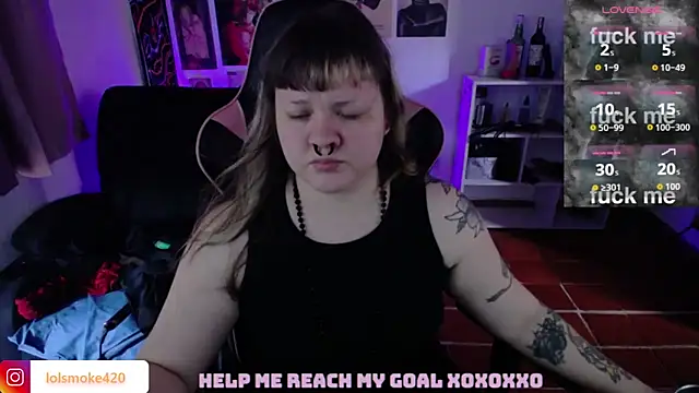 Bdsm_and_fries webcam
