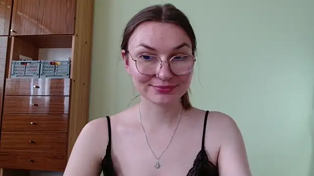 LooveELLYx webcam