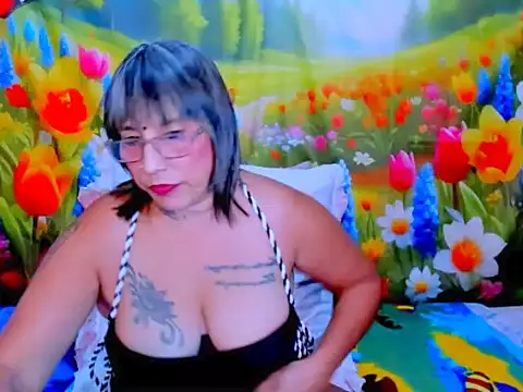 indianroxy webcam