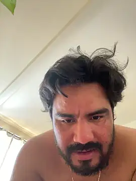 MichaelBear_21 webcam
