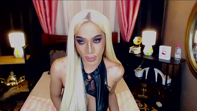 KieraLee webcam