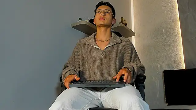 Alan_Salazar webcam
