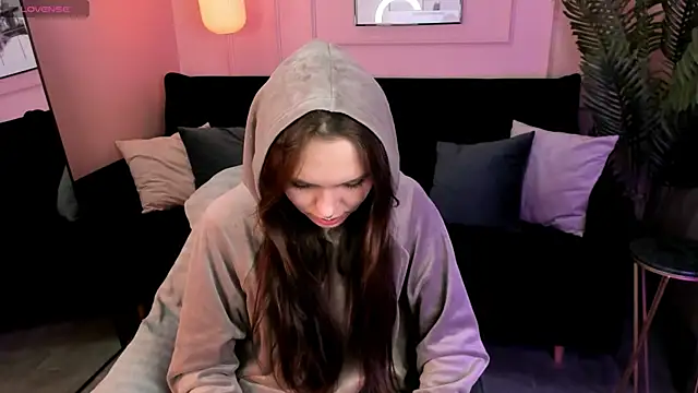 ChloeSunny webcam