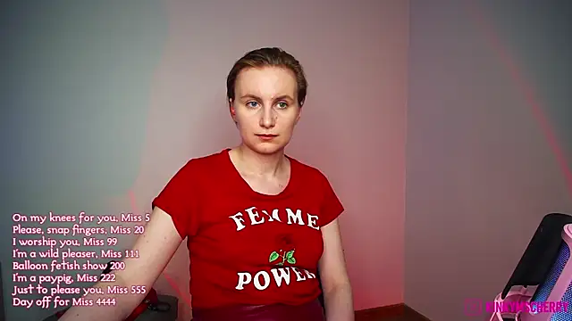 KinkyMissCherry webcam