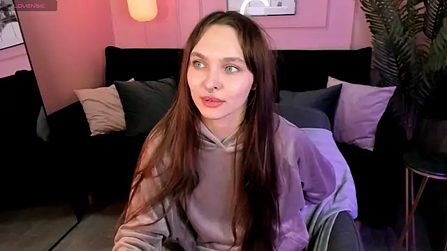 ChloeSunny webcam