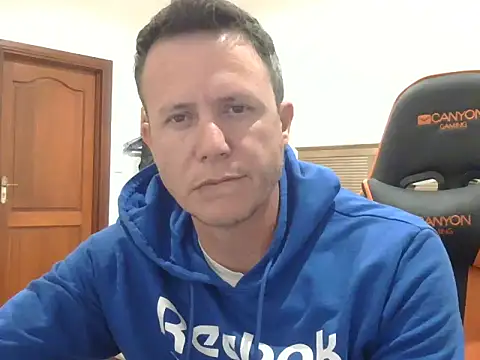 TroyDieselXXX webcam