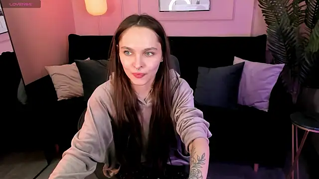 ChloeSunny webcam