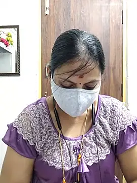 Queen-Neha webcam