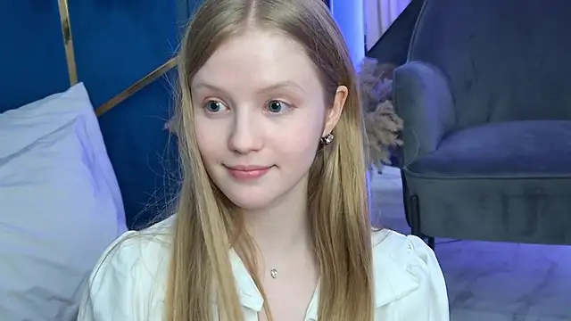 LilianHowards webcam