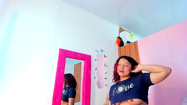 Emily_Coper18 webcam