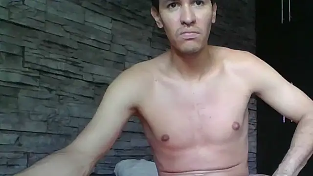Sexylatin64 webcam