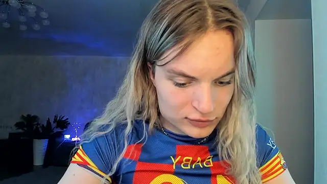 milliKira006 webcam