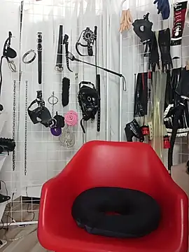 LatexDevil_Blondie webcam