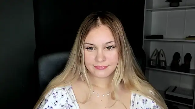kitty_valeria webcam