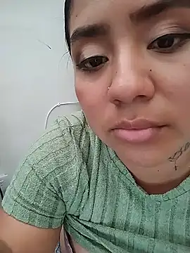 ZariahJeanes webcam