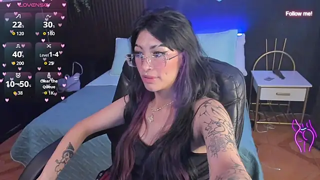 mia_smoke_ webcam