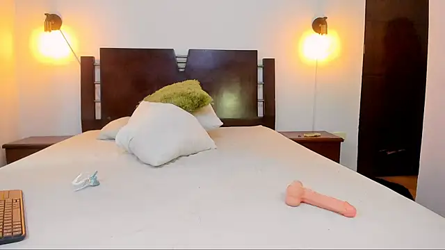 VelvetTemptation_ webcam