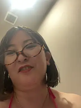 Mitsuco_surflady