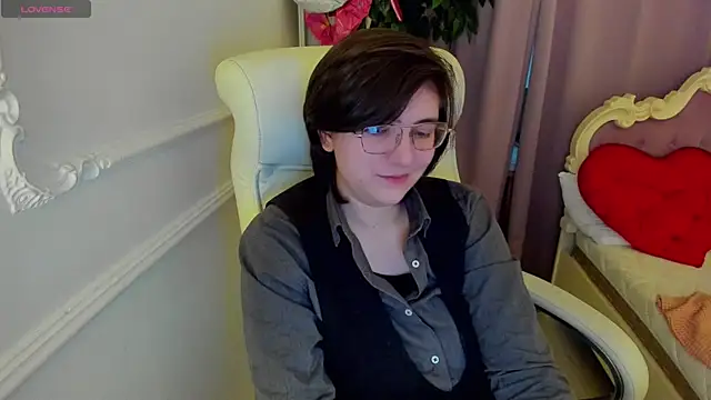 lily_marlin - Lily_Marlin's free webcam - UK Sex Cams