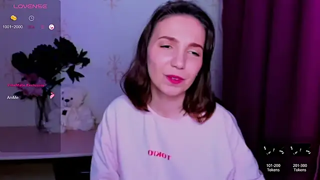 KindHazelHere_ webcam