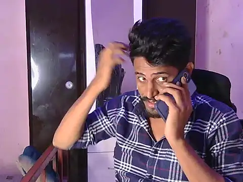 HotXKrish webcam