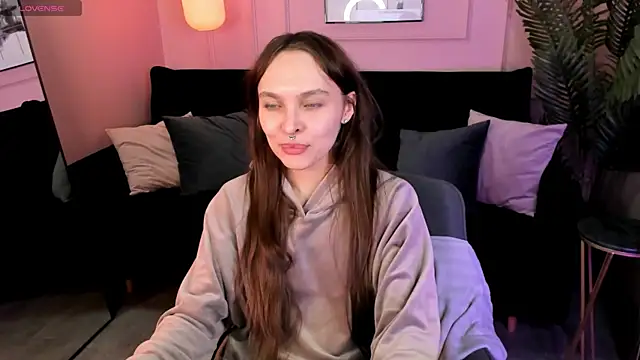ChloeSunny webcam