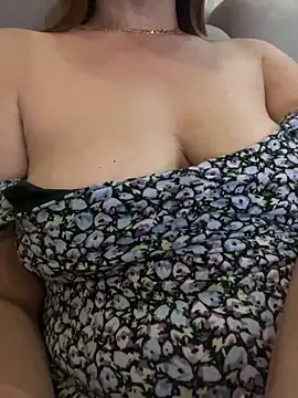 milana8263 - Milana8263's free webcam - UK Sex Cams