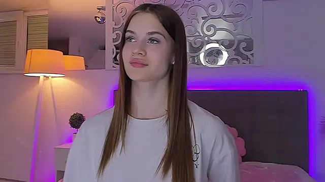 LuisaClover webcam