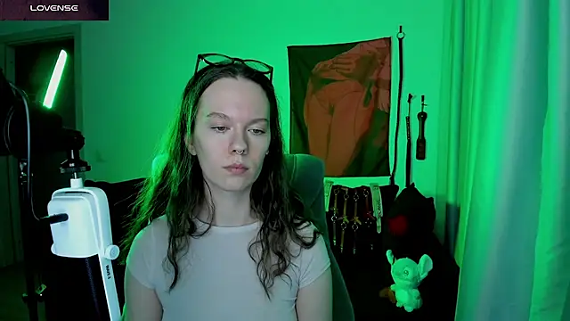 Goddess_of_Fertility webcam
